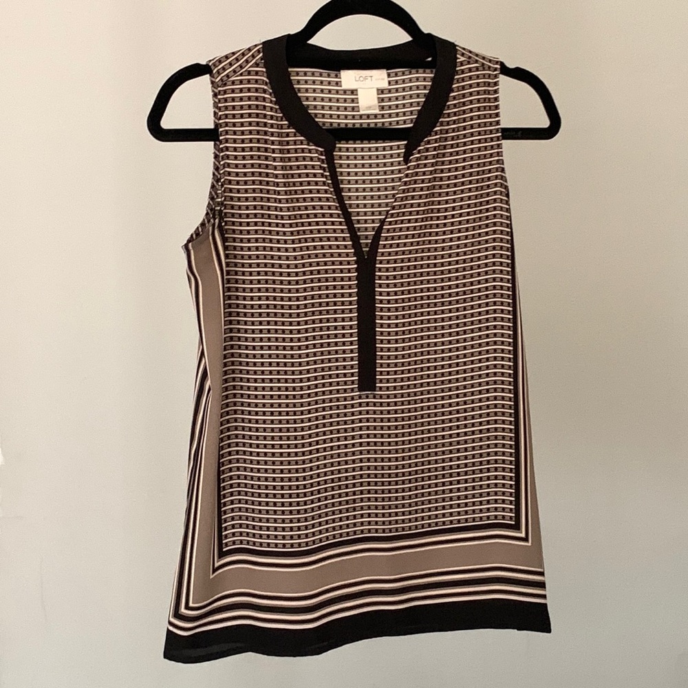 Geometric tan sleeveless top, size s